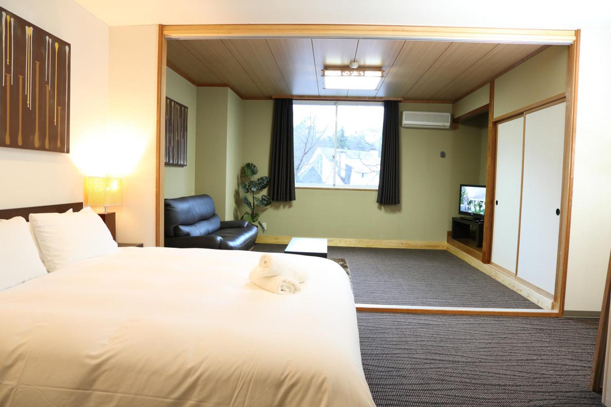 Hotel Echo And 3*
